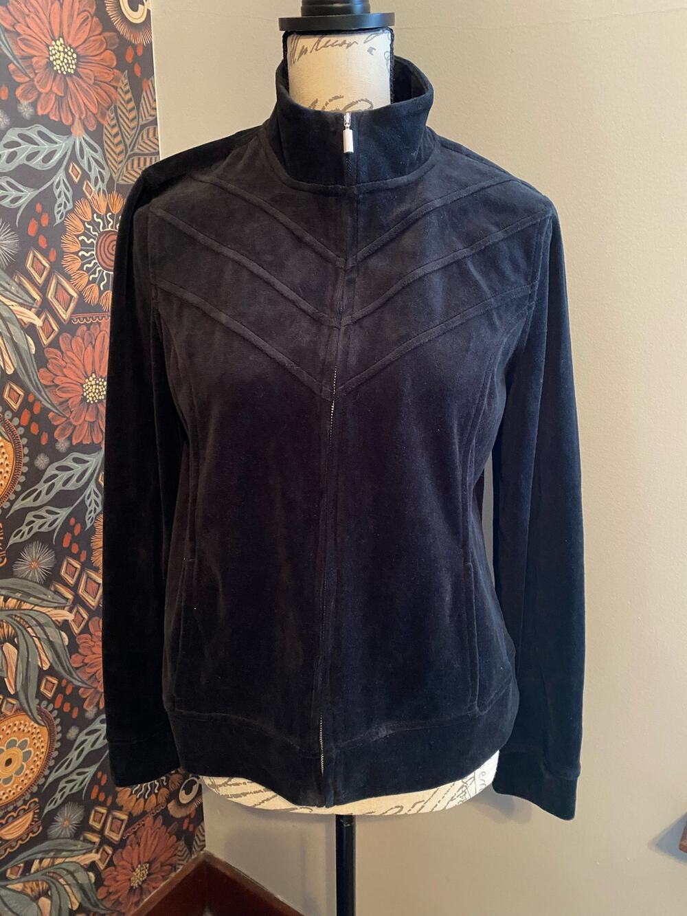 Relaxed by charter club black velour zip up jacket Medium